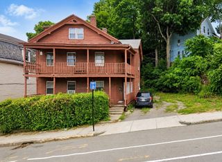 9 Winthrop, Worcester, MA 01604