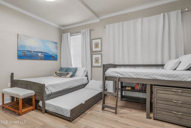 1705 Government Street, Ocean Springs, MS 39564