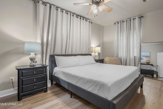 1705 Government Street, Ocean Springs, MS 39564