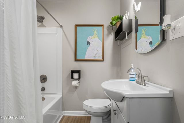 1705 Government Street, Ocean Springs, MS 39564