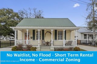 1705 Government Street, Ocean Springs, MS 39564