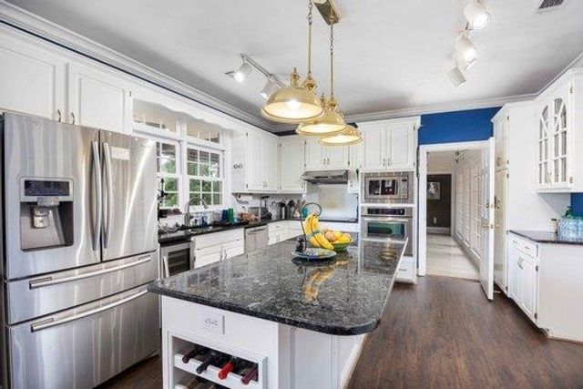 219 Broken Rock Road, Hamilton, GA 31811