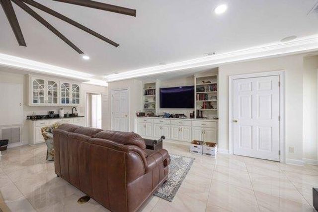 219 Broken Rock Road, Hamilton, GA 31811