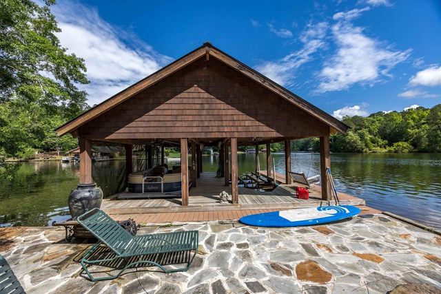 219 Broken Rock Road, Hamilton, GA 31811