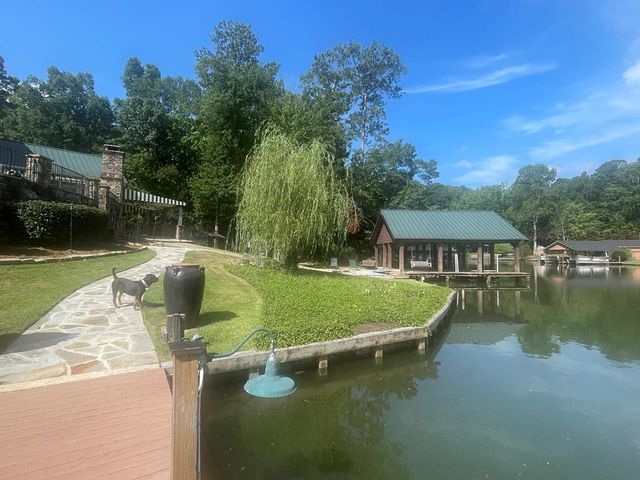 219 Broken Rock Road, Hamilton, GA 31811