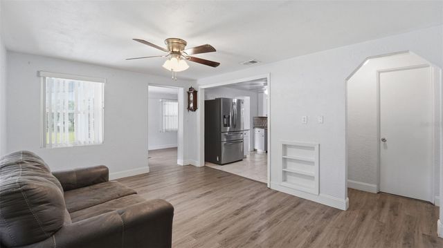 8 ANGELES ROAD, Debary, FL 32713