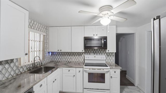 8 ANGELES ROAD, Debary, FL 32713