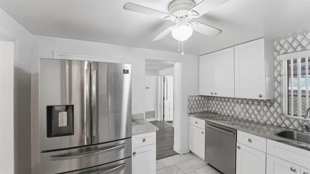 8 ANGELES ROAD, Debary, FL 32713