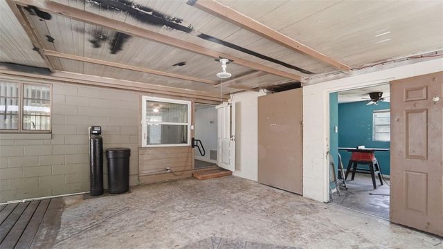 8 ANGELES ROAD, Debary, FL 32713