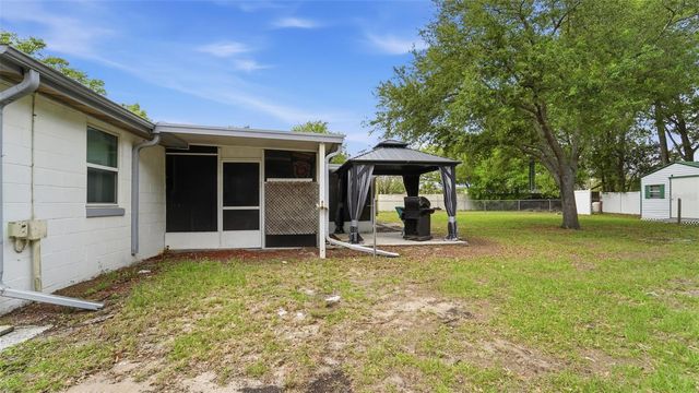 8 ANGELES ROAD, Debary, FL 32713