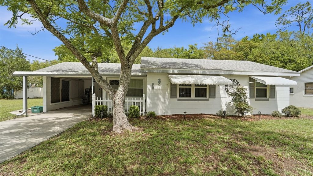 8 ANGELES ROAD, Debary, FL 32713