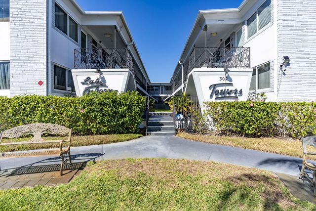 302 Lake Osborne Drive 5, Lake Worth Beach, FL 33461