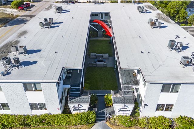 302 Lake Osborne Drive 5, Lake Worth Beach, FL 33461