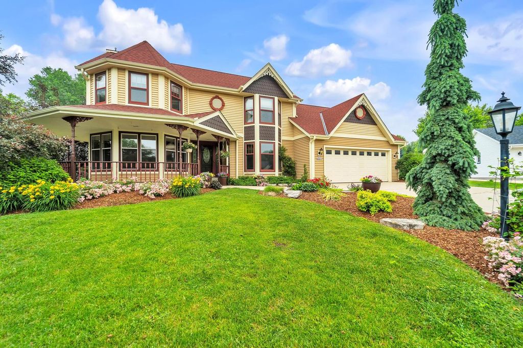 N59W24415 Eagle Ridge COURT, Sussex, WI 53089