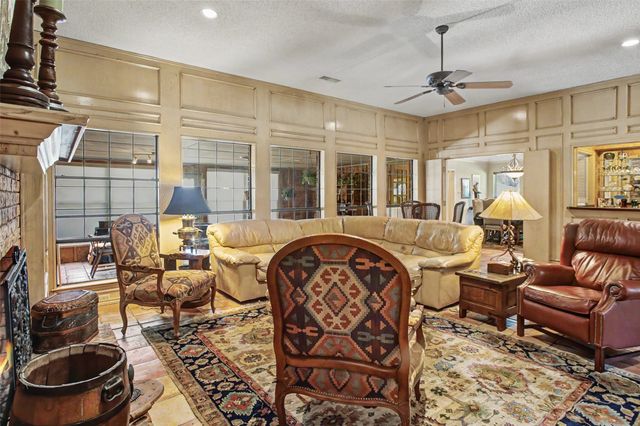 6717 River Bend Road, Fort Worth, TX 76132