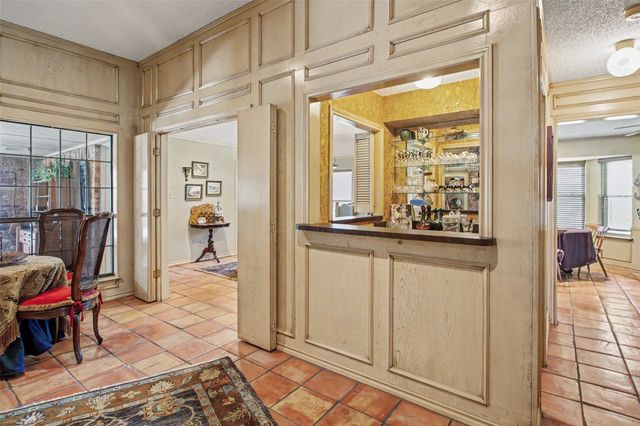 6717 River Bend Road, Fort Worth, TX 76132