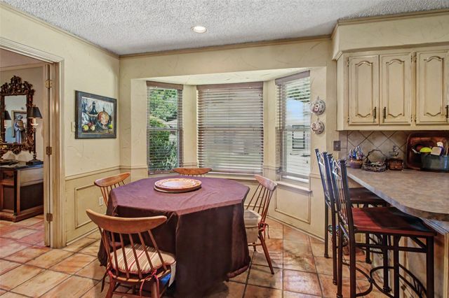 6717 River Bend Road, Fort Worth, TX 76132