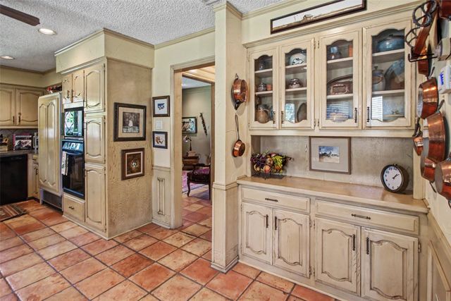 6717 River Bend Road, Fort Worth, TX 76132