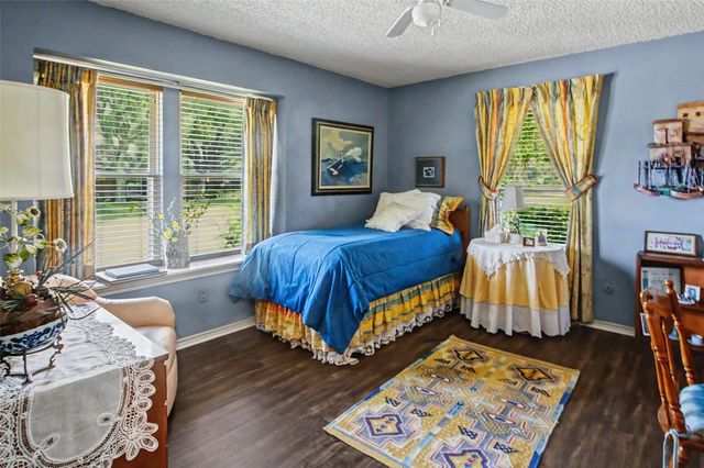 6717 River Bend Road, Fort Worth, TX 76132