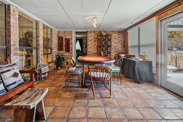 6717 River Bend Road, Fort Worth, TX 76132