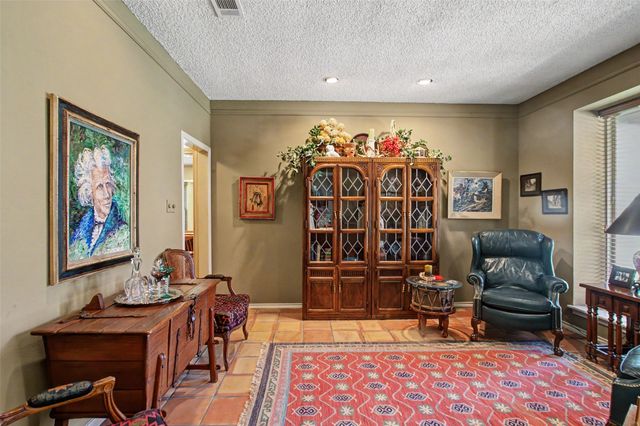 6717 River Bend Road, Fort Worth, TX 76132