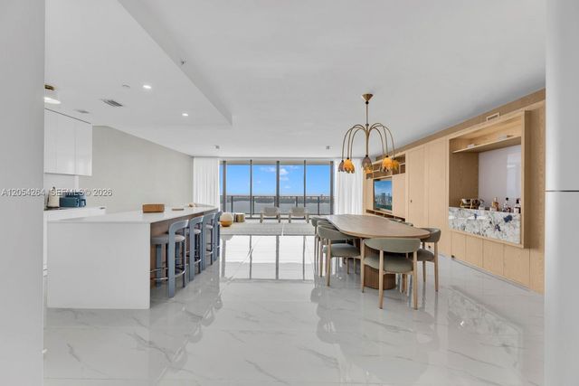 700 NE 24th St 5502, Miami, FL 33137