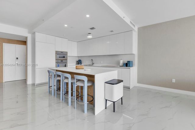 700 NE 24th St 5502, Miami, FL 33137