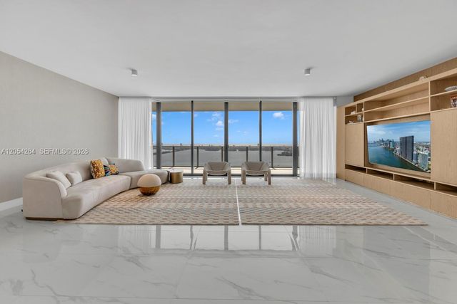 700 NE 24th St 5502, Miami, FL 33137