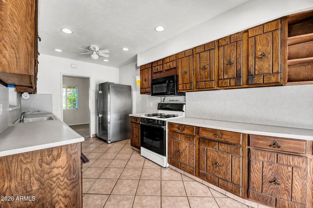 3101 E MARIPOSA Street, Phoenix, AZ 85016