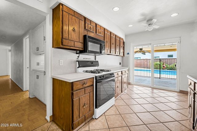 3101 E MARIPOSA Street, Phoenix, AZ 85016