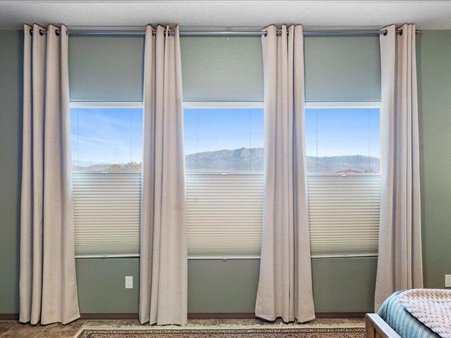 5513 Pikes Peak Loop NE, Rio Rancho, NM 87144