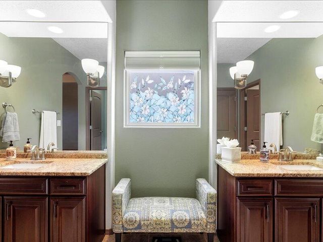 5513 Pikes Peak Loop NE, Rio Rancho, NM 87144