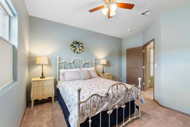 5513 Pikes Peak Loop NE, Rio Rancho, NM 87144