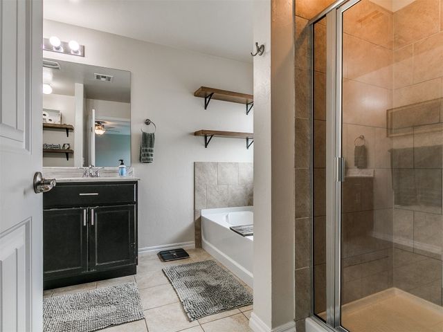 2521 Austin Glen Court, Yukon, OK 73099
