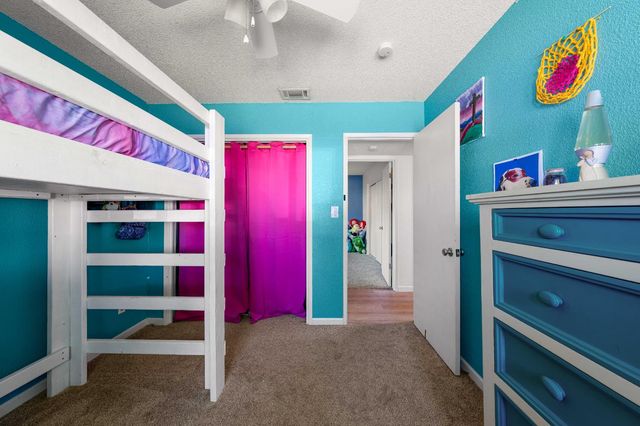 5978 Brooktree Dr, Citrus Heights, CA 95621