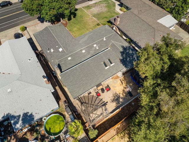 5978 Brooktree Dr, Citrus Heights, CA 95621