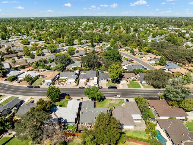 5978 Brooktree Dr, Citrus Heights, CA 95621