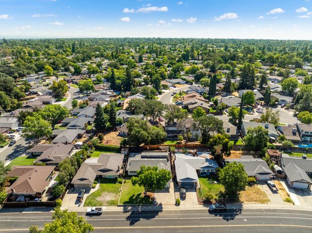5978 Brooktree Dr, Citrus Heights, CA 95621