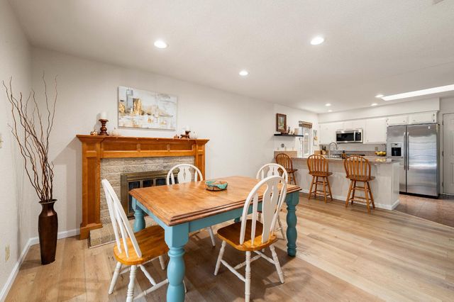 5978 Brooktree Dr, Citrus Heights, CA 95621