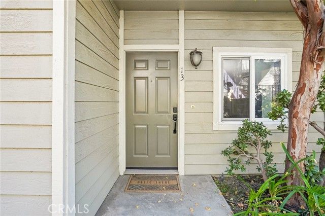 11377 Osborne Place 13, Sylmar (los Angeles), CA 91342