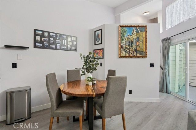 11377 Osborne Place 13, Sylmar (los Angeles), CA 91342