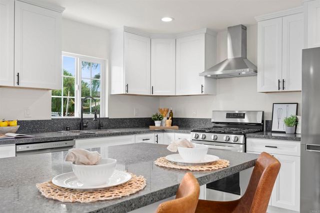 155 Walnut Drive, Chula Vista, CA 91911