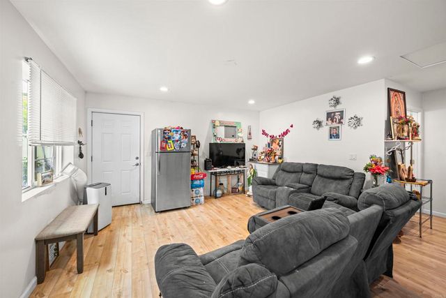 155 Walnut Drive, Chula Vista, CA 91911