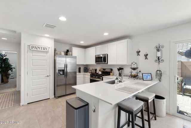 25055 N 174TH Lane, Surprise, AZ 85387