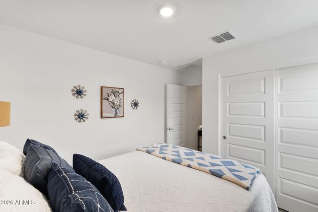 25055 N 174TH Lane, Surprise, AZ 85387