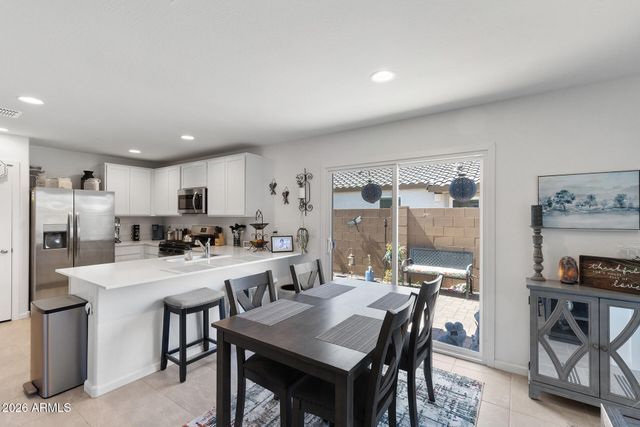 25055 N 174TH Lane, Surprise, AZ 85387