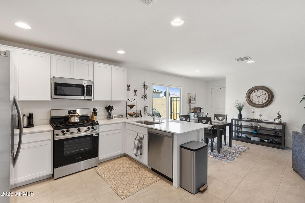 25055 N 174TH Lane, Surprise, AZ 85387 — photo 2