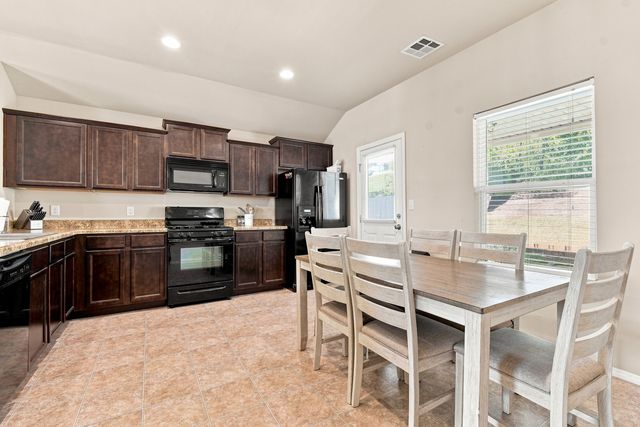 1365 Panther Lane, Sapulpa, OK 74066