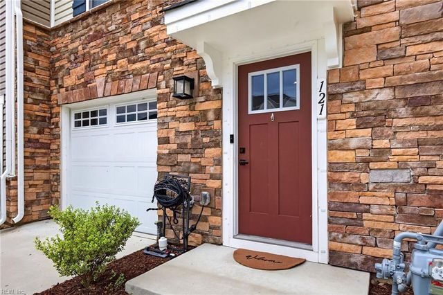 121 Fishermans WAY, Poquoson, VA 23662
