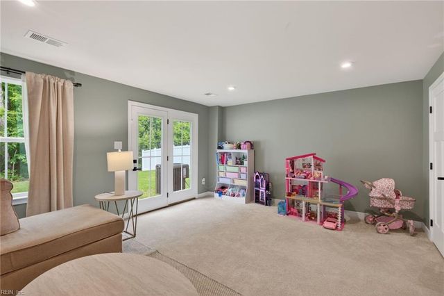 121 Fishermans WAY, Poquoson, VA 23662